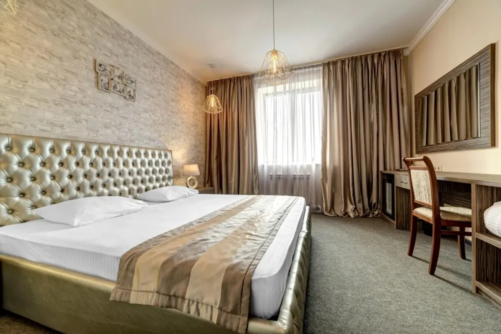 Отель  Мартон Палас Царицын