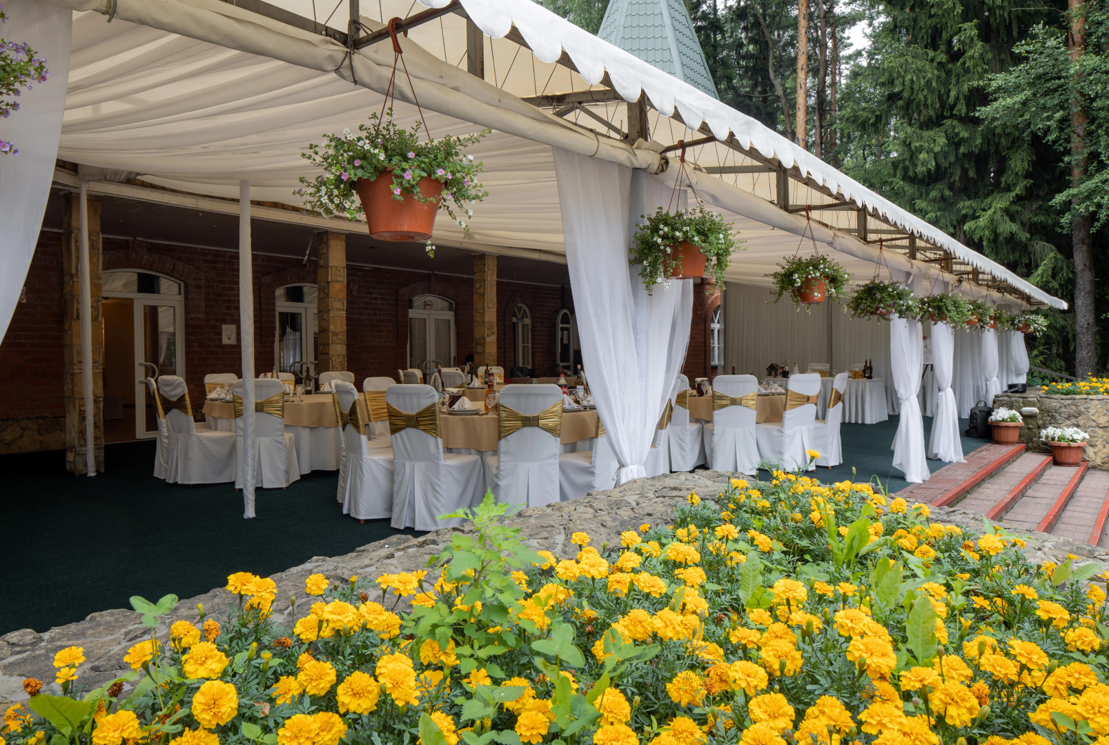 Отель Бисерово Клуб