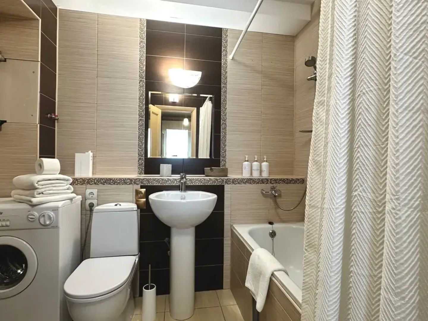 Квартира на улице Невзоровых 64к1