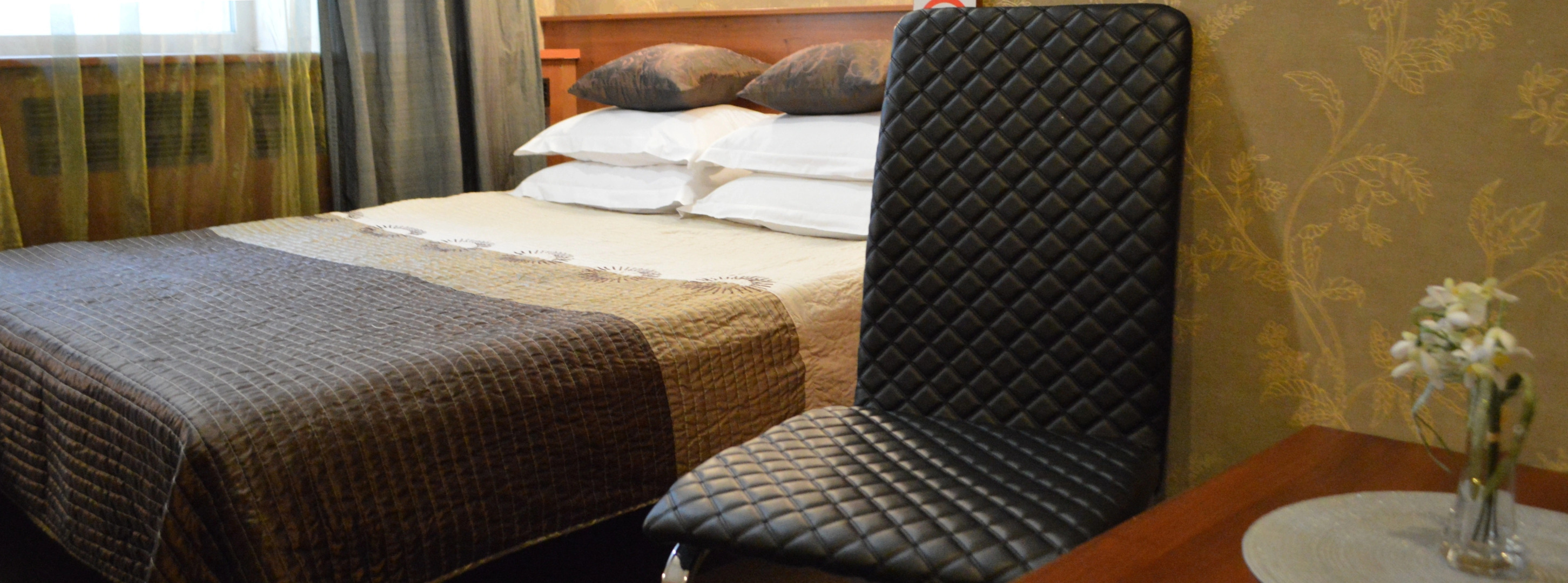 Отель Моника