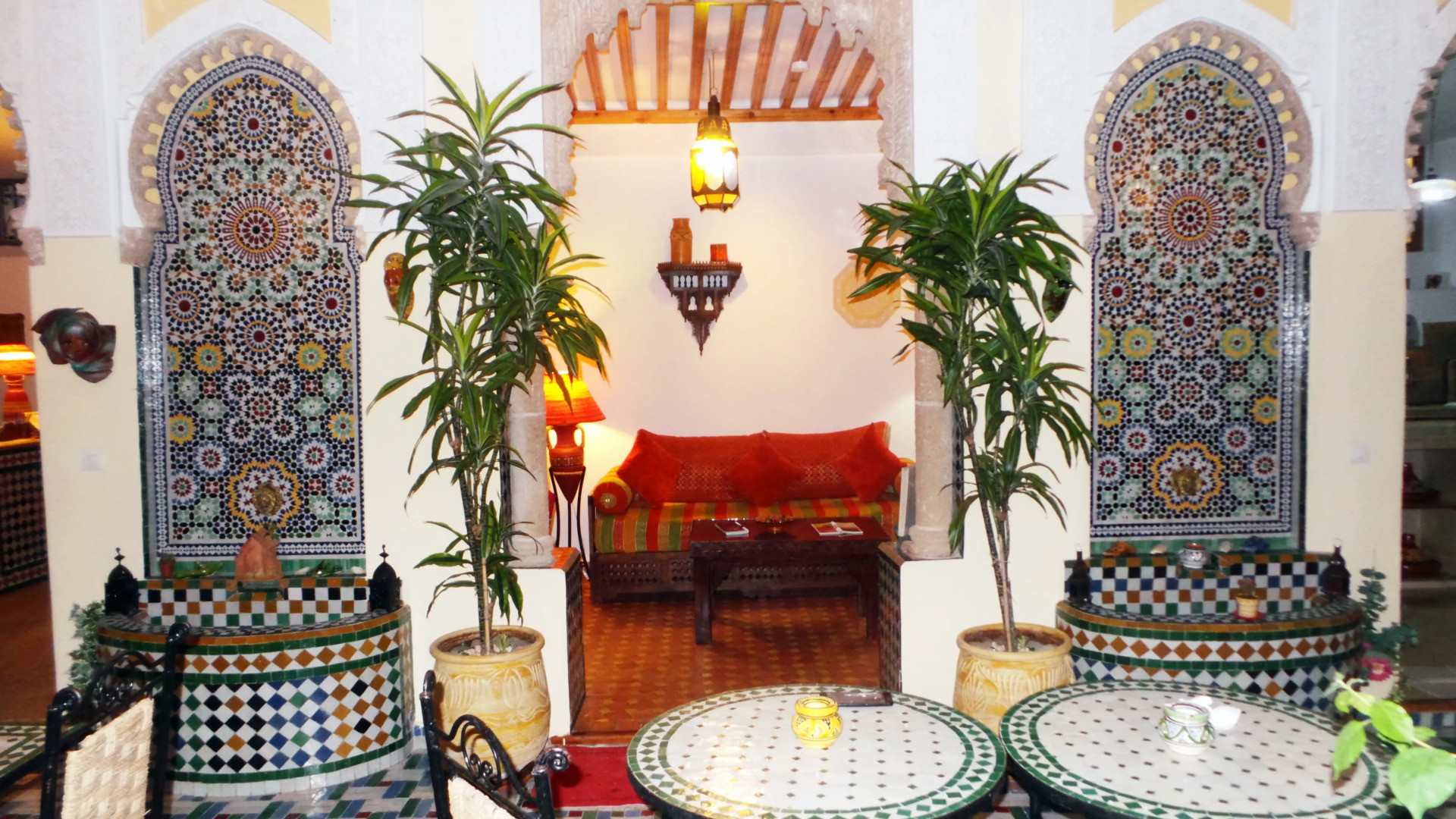 Отель Riad Darzouhour