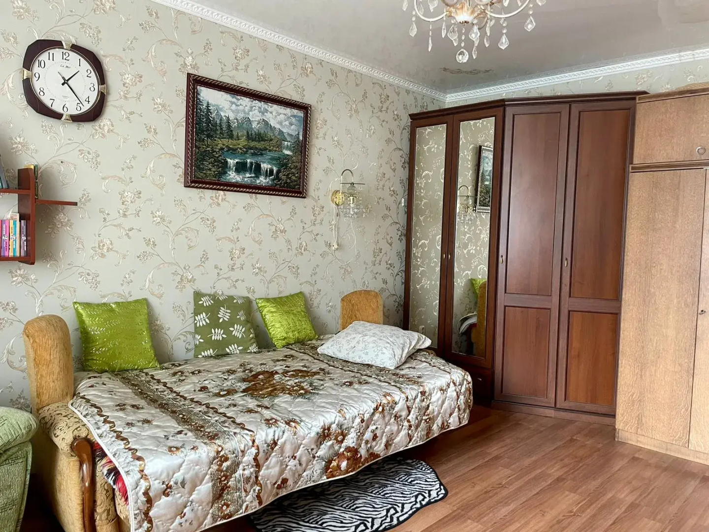 Квартира у бабушки Элизабет