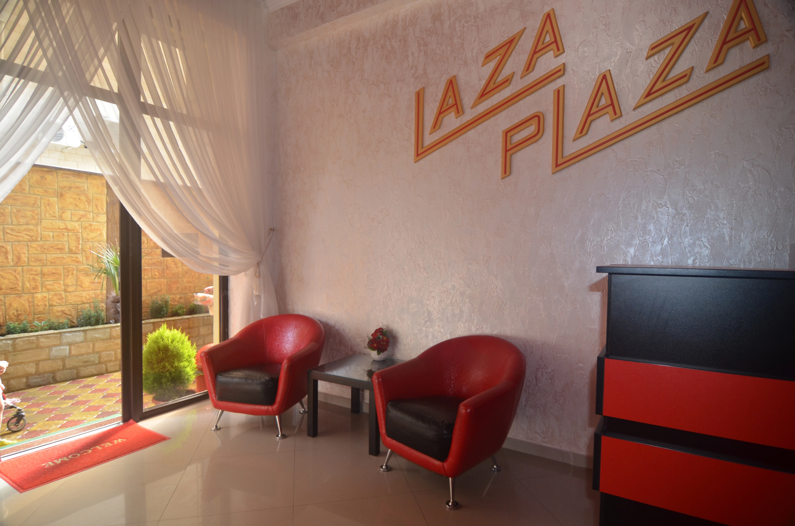 Гостевой Дом Laza Plaza