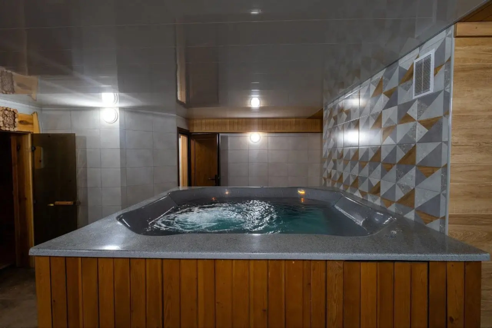 Гостевой дом  Лесная Биржа 18