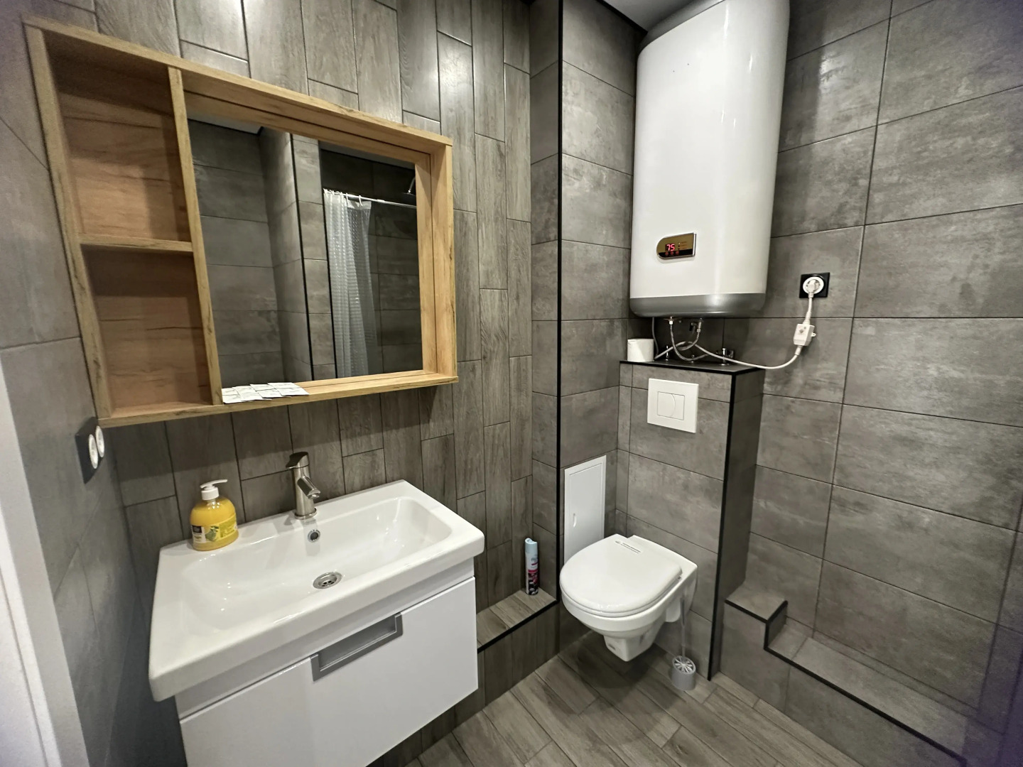 Квартира Шикарная 2-комнатная квартира у моря на Столетии 163