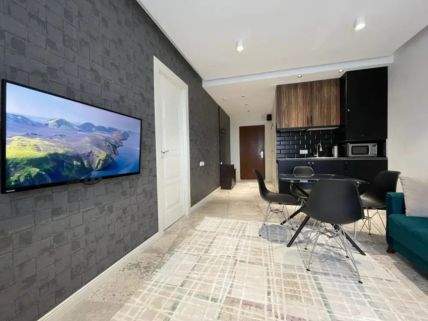 Апарт-отель Самые лучшие апартаменты на первой береговой линии