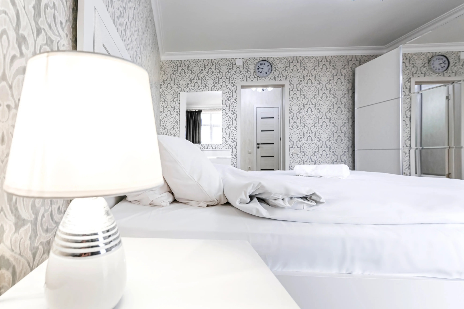 Апартаменты Лира от Ирины Савельевой + С красивым видом на Боргустанский хребет + У входа в верхний Курортный парк + Релакс 150%!