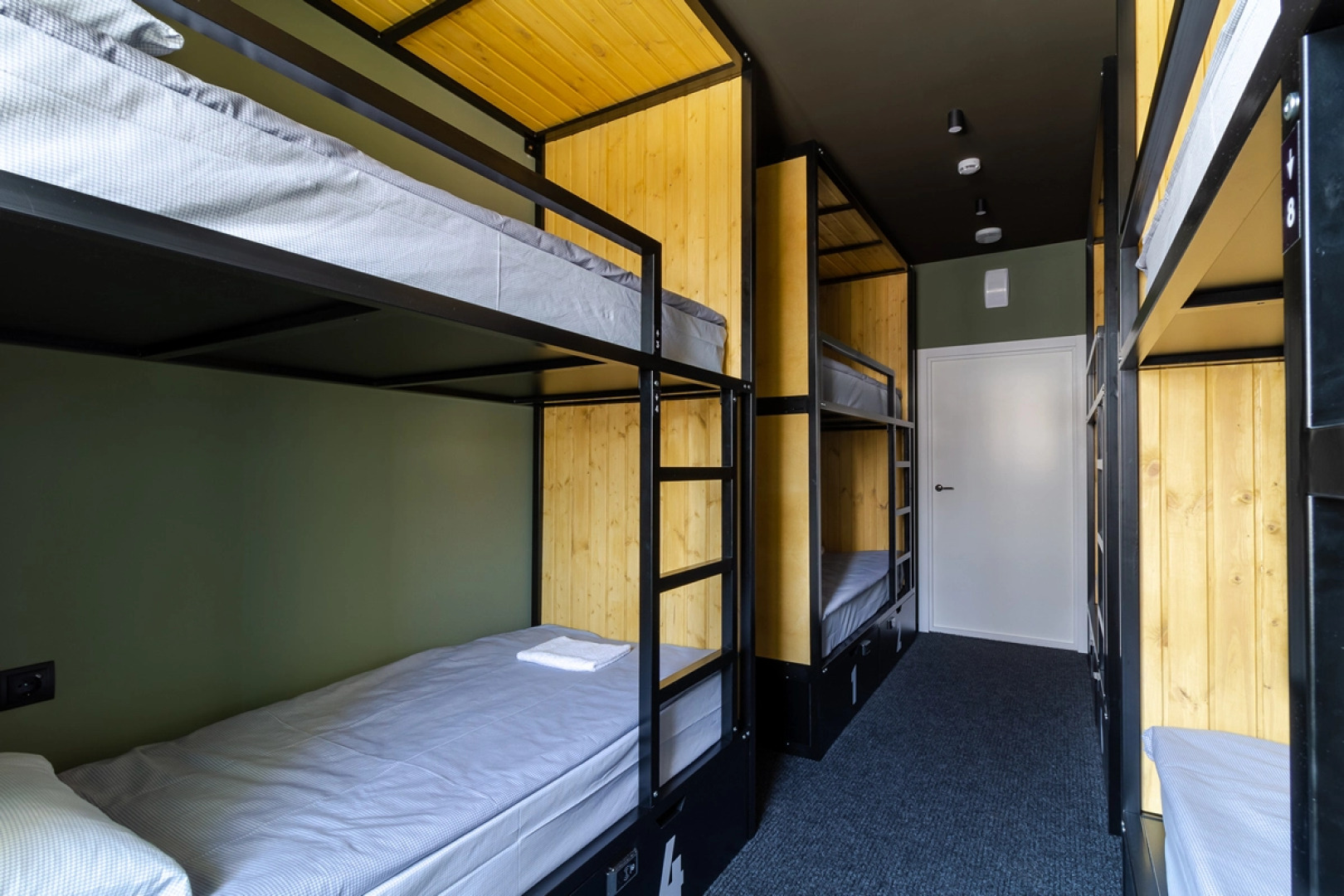 Хостел Аполло