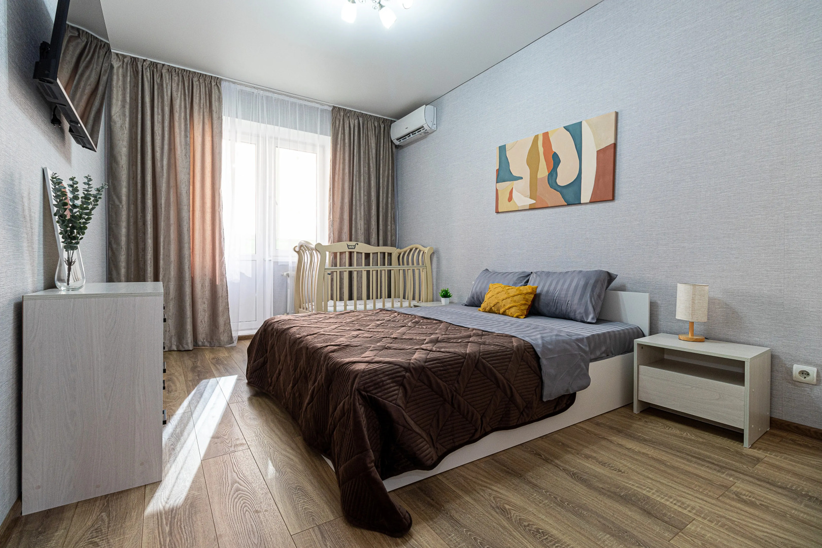 Квартира Двухкомнатная рядом с парком Галицкого