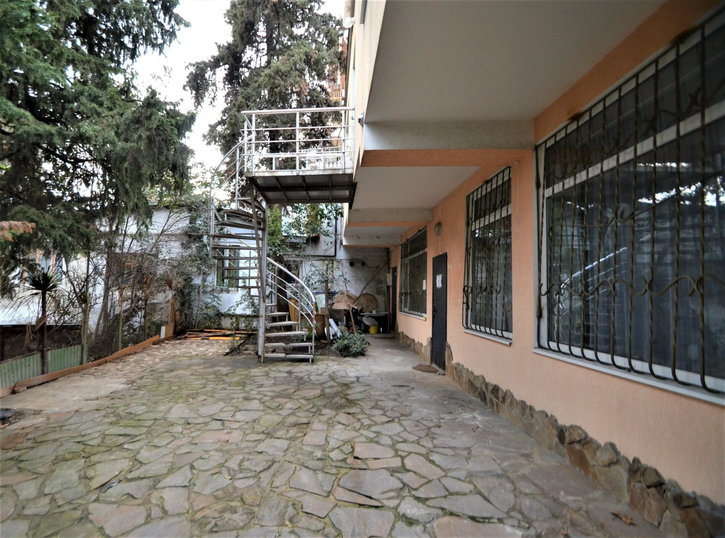 Апартаменты Статус на Кирова 10 в Ялте 2