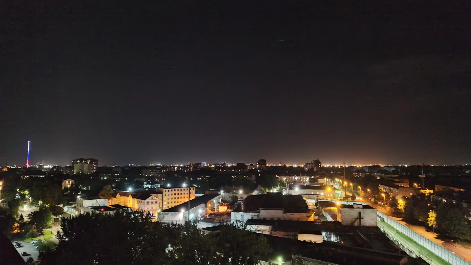 Квартира уютная с панорамным балконом в историческом районе Калининграда Амалинау