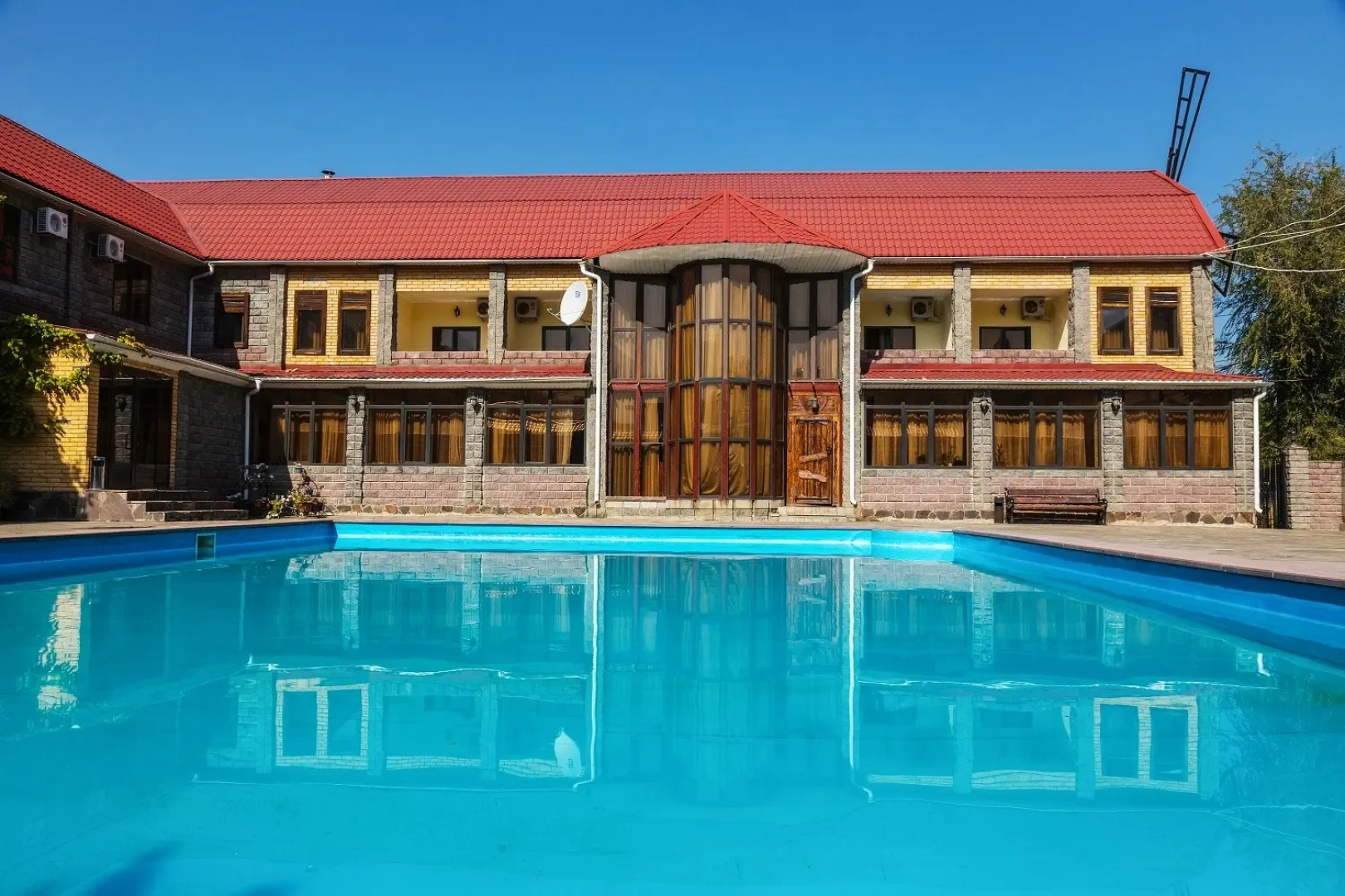 Staryij Melnik Hotel