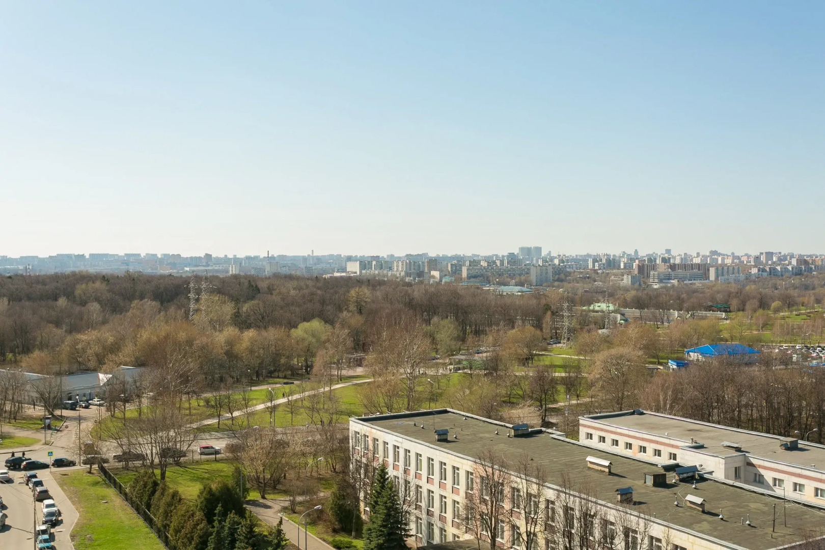 Апартаменты с 3 спальнями Oрехово (Дом у Парка)