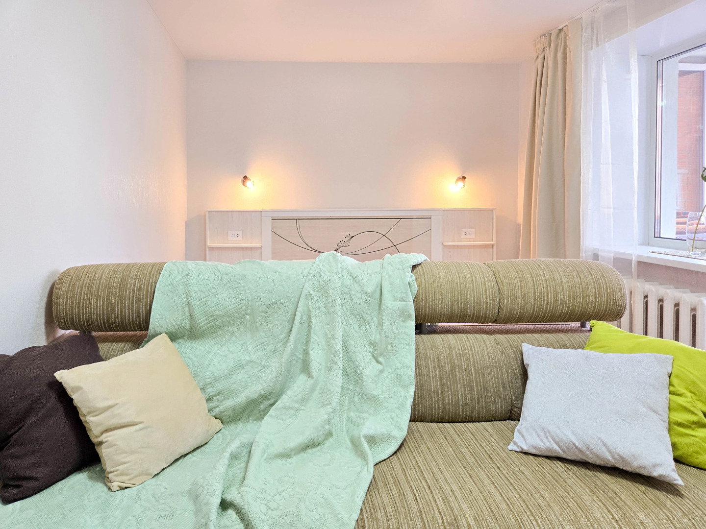 Апартаменты двухкомнатные в центре Сеть ЙоХоум