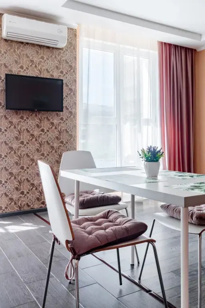 Апартаменты Студия Улучшенная Юг-Апарт на Красной 176