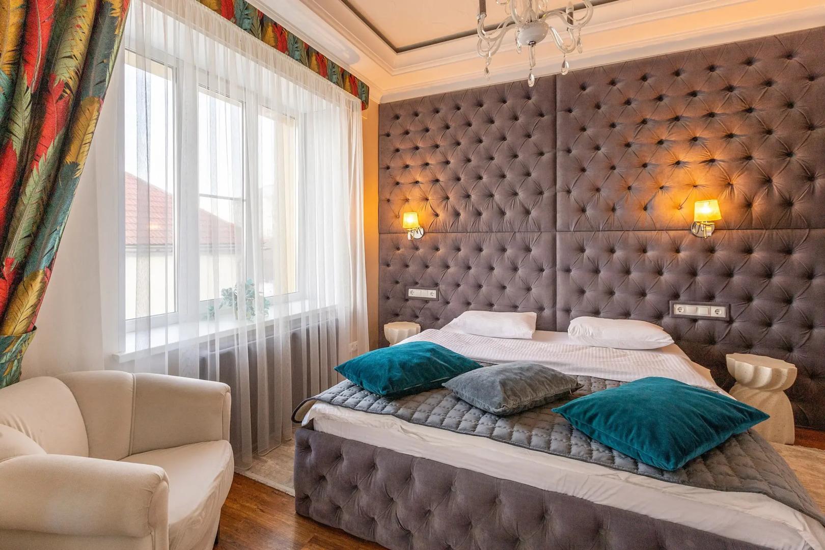 Отель Shato City