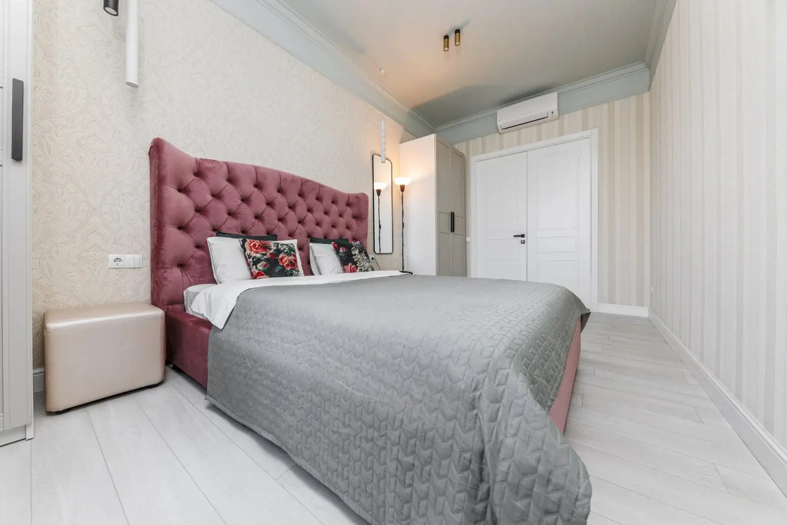 Апартаменты Royal apartments Minsk 5