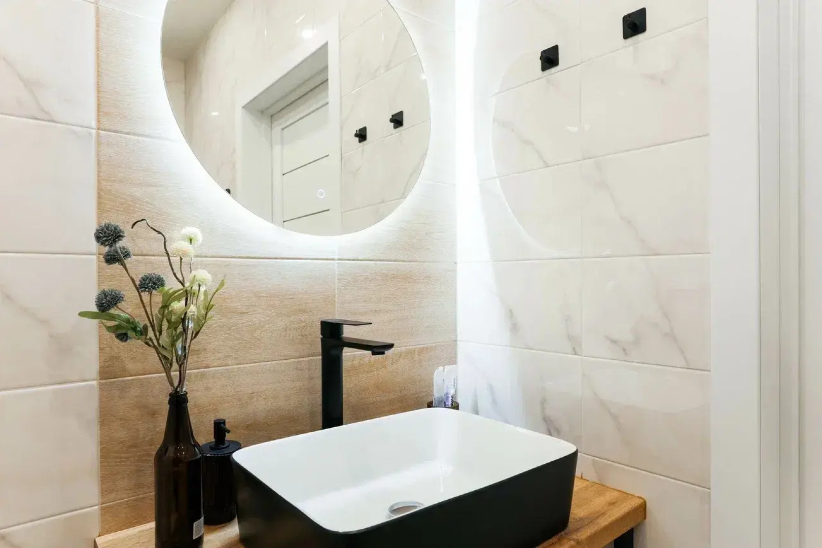 Апартаменты на берегу реки Анагара