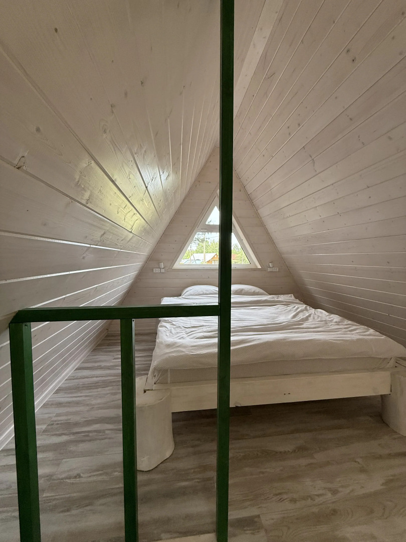 Частный дом Афрейм на берегу реки Пра