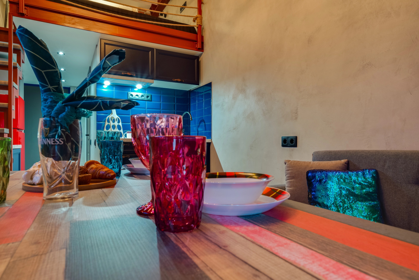 Апартаменты Двухуровневневые Loft в центре Москвы