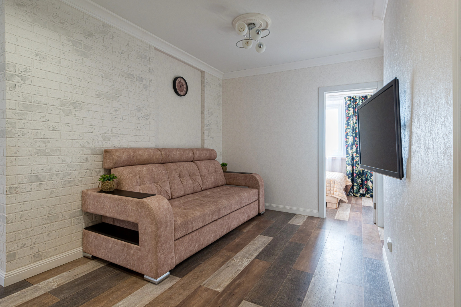 Квартира 3-к в новом мкр. Университет от RentAp, 6 сп.мест