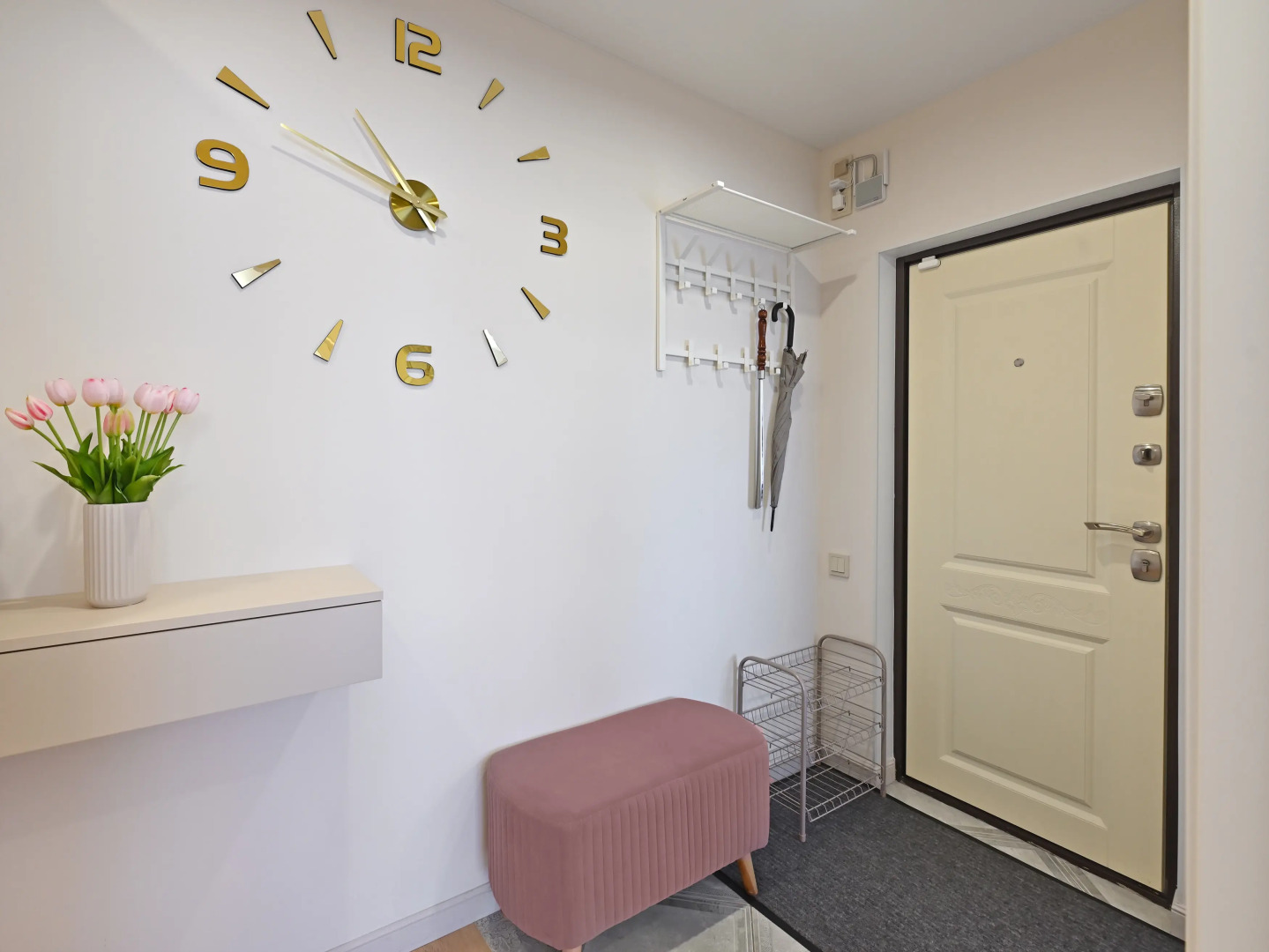 КвартираKenig Holidays 3-к в центре Рыбной деревни у Кафедрального собора