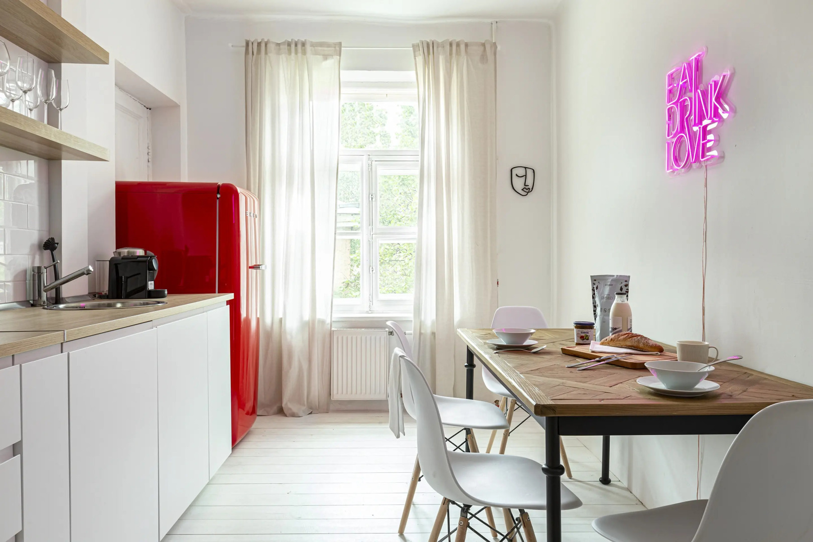 Квартира В Самом Центре С Парковкой