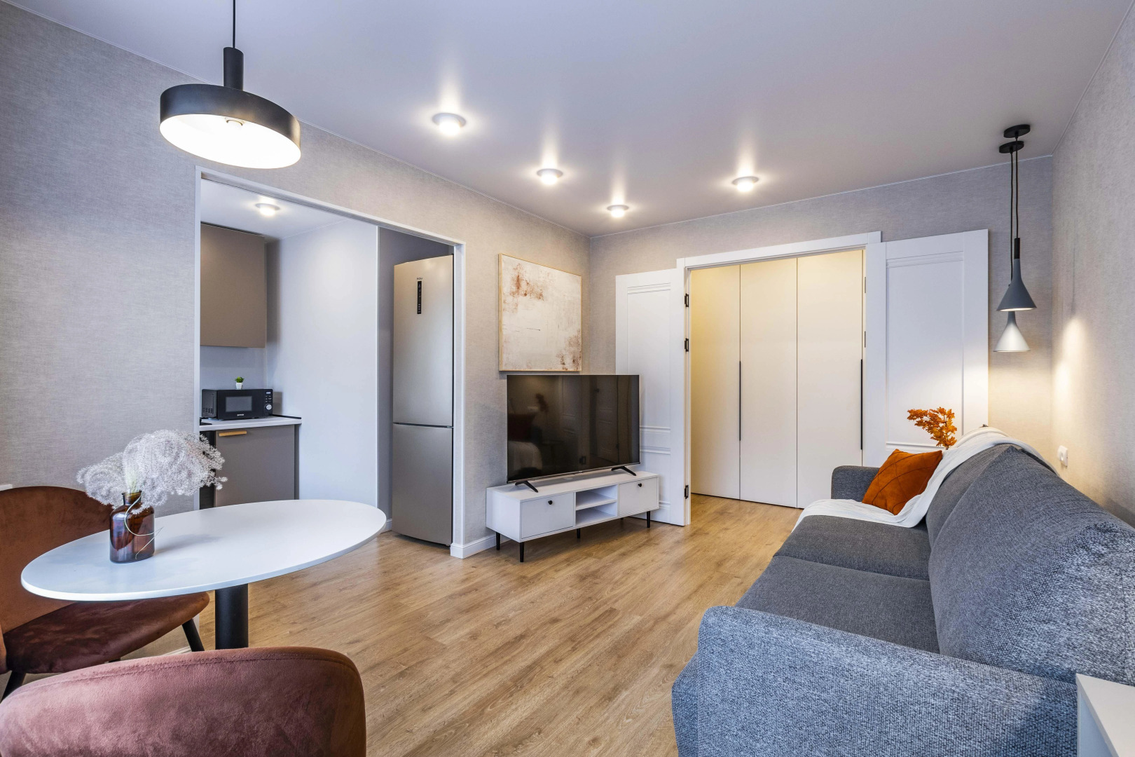 Квартира BeGuest на набережной реки Исети