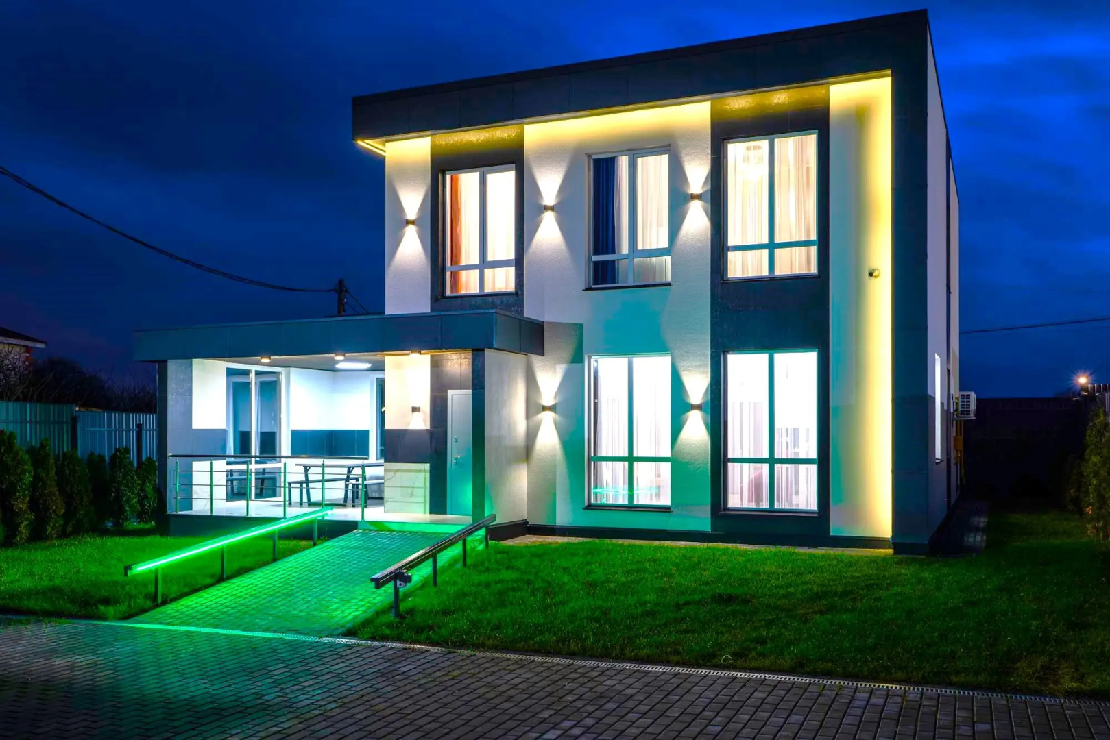 Частный дом Коттеджа с баней и бассейном