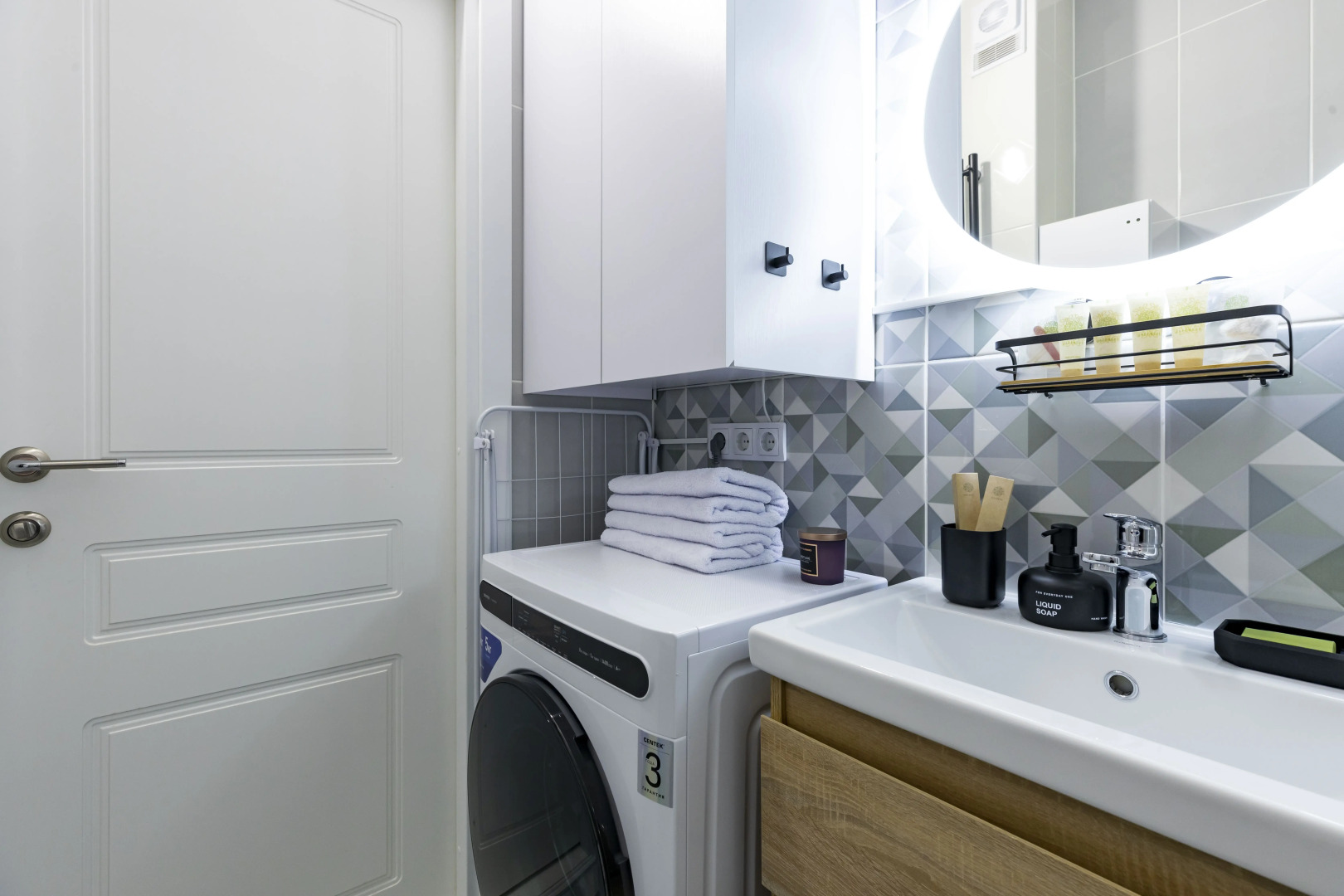 Квартира Уютная дизайнерская студия рядом с Экспофорумом Спб