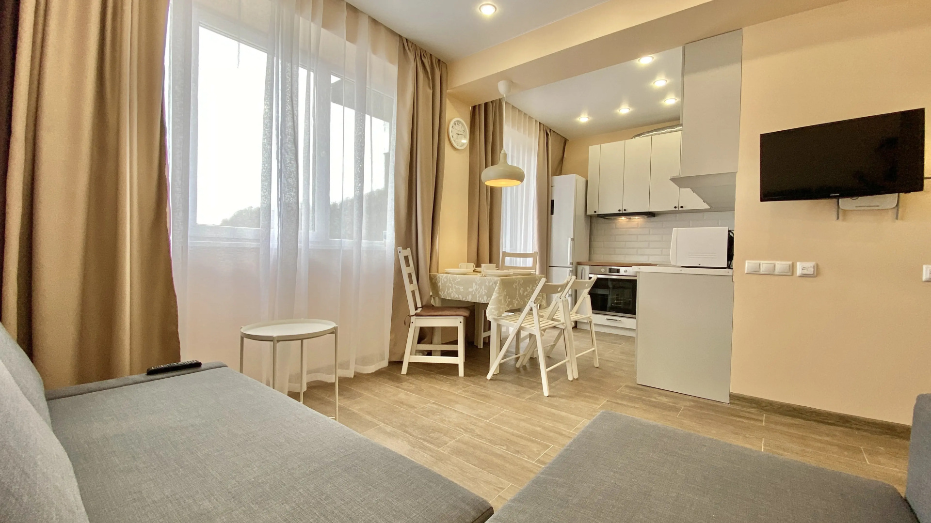 Апартаменты Альфа Амбровая