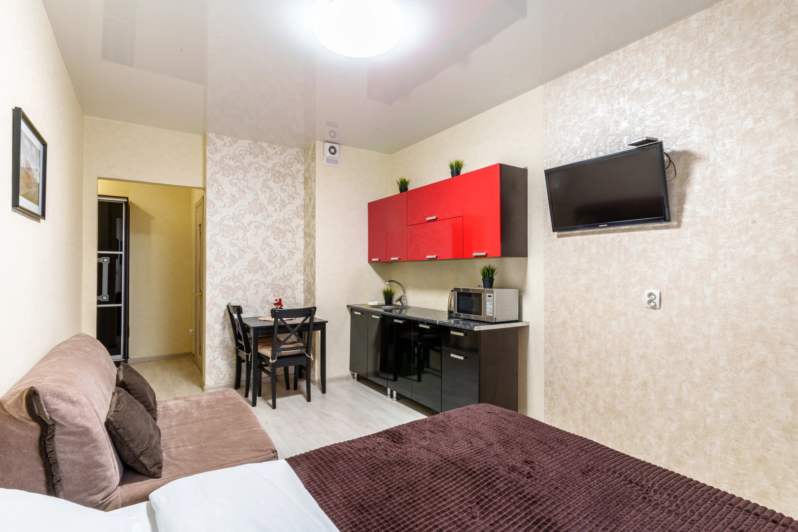 Квартира студия у парка Галицкого Апарт-Отелика на Восточно-Кругликовской