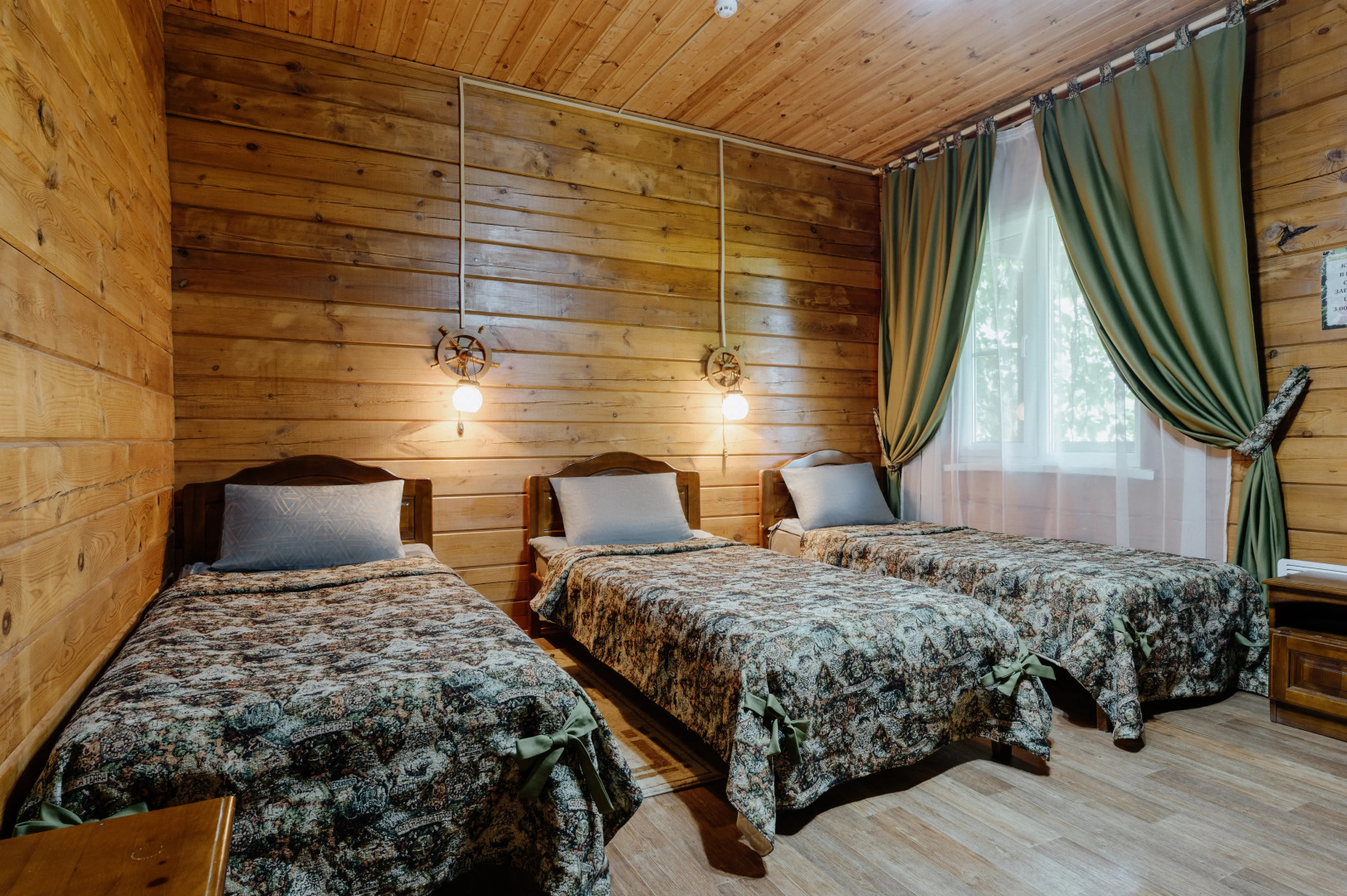 База отдыха Золотой Лотос