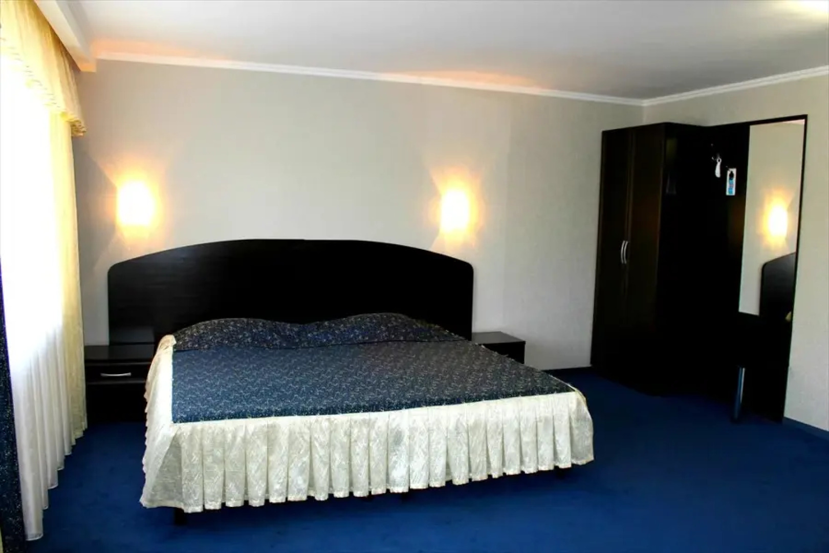 Отель Кавказ