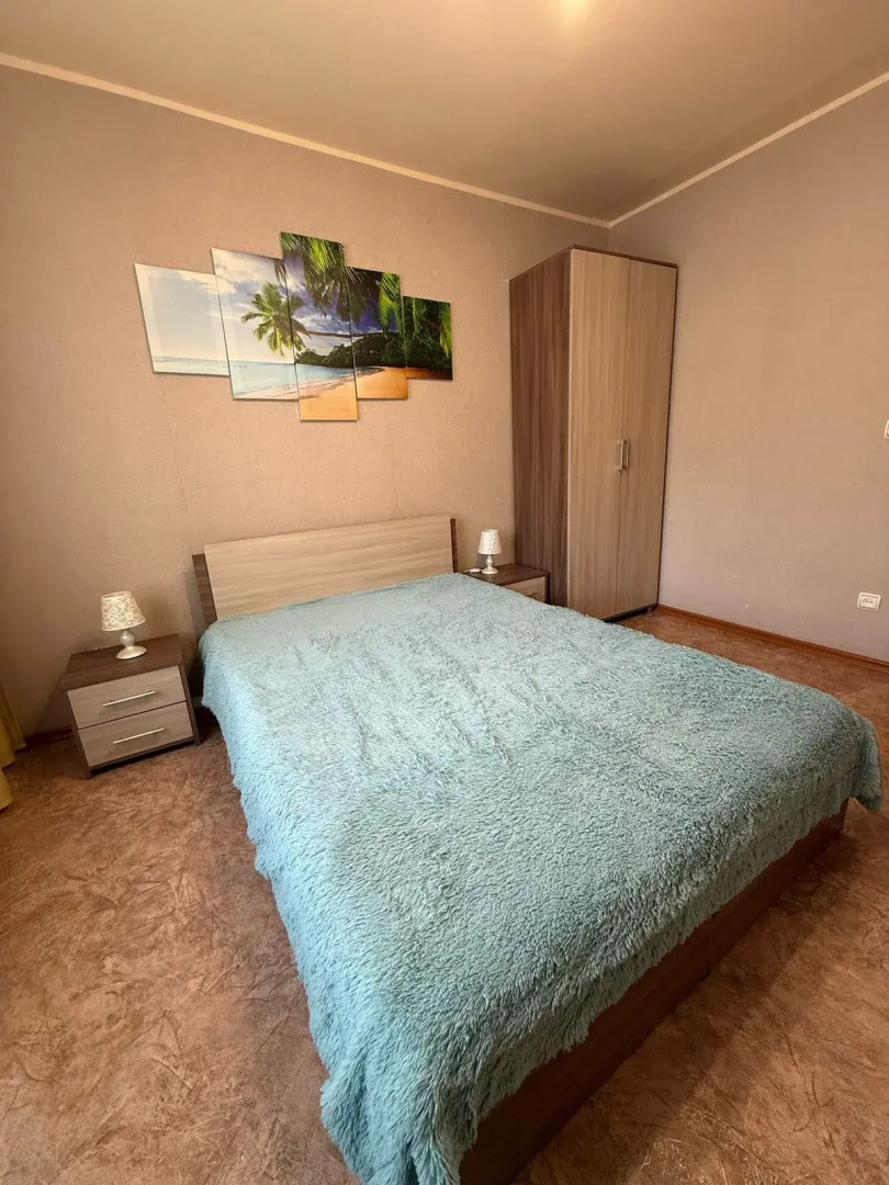 Квартира 2-комнатная на Сосновой 15