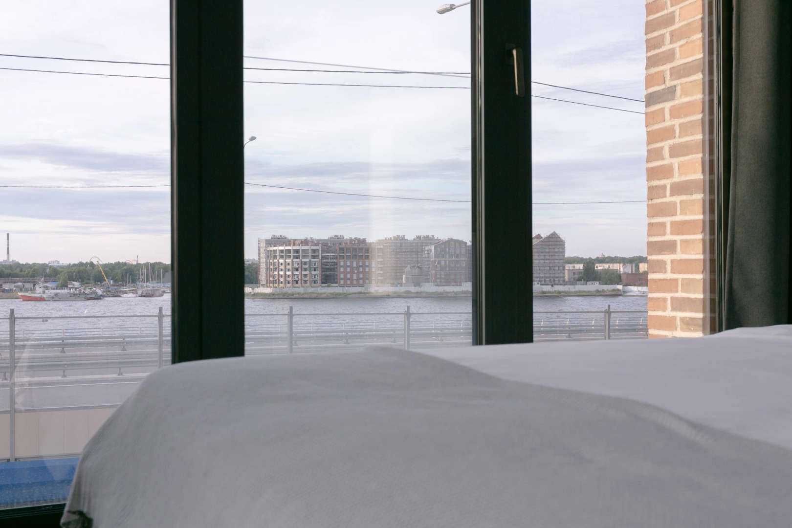 Апартаменты 2ROOMS NEVA VIEW APART in DOCKLANDS