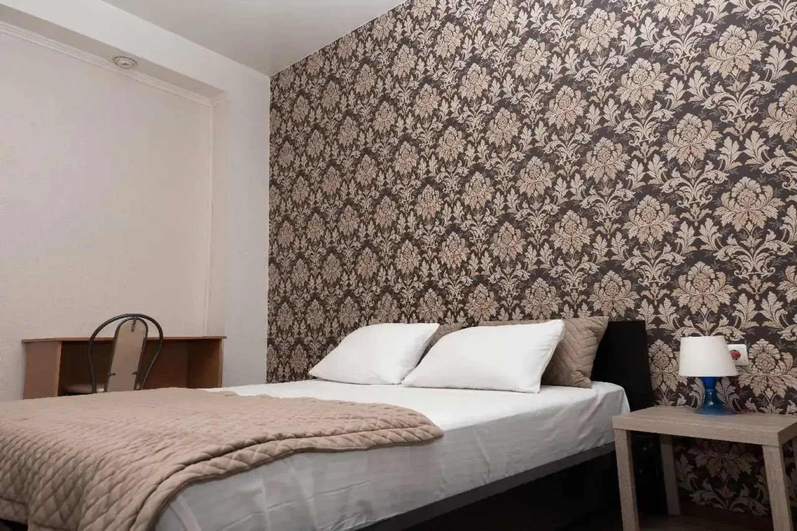 Отель Надежда