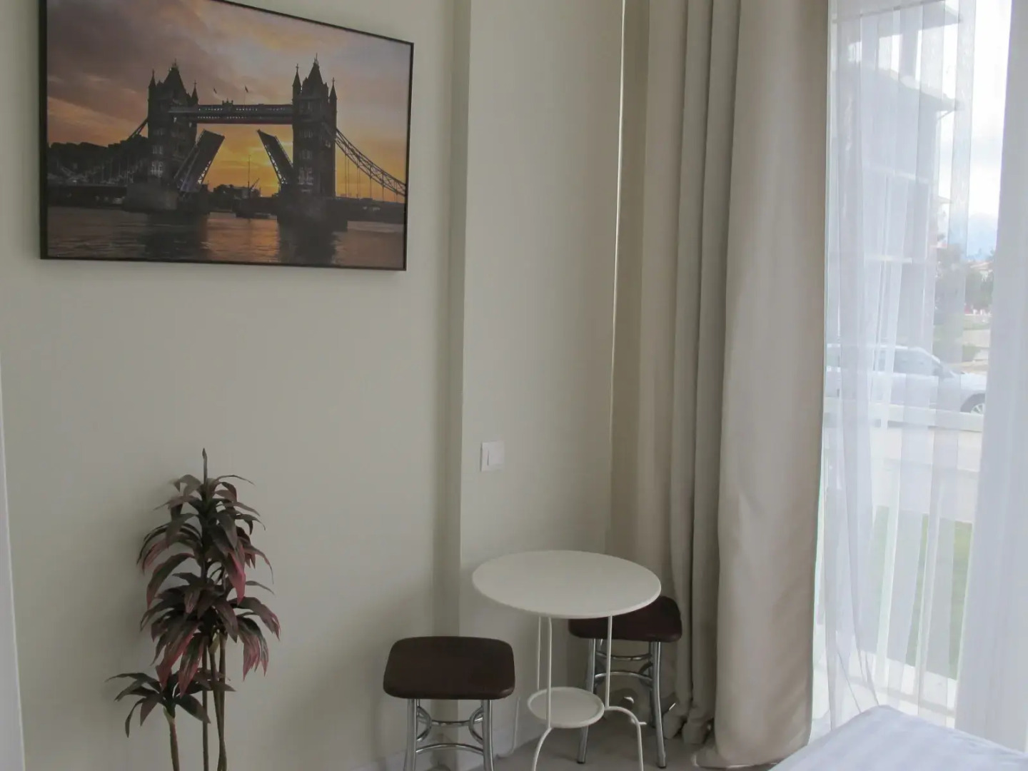 Апартаменты бульвар Надежд 6/2