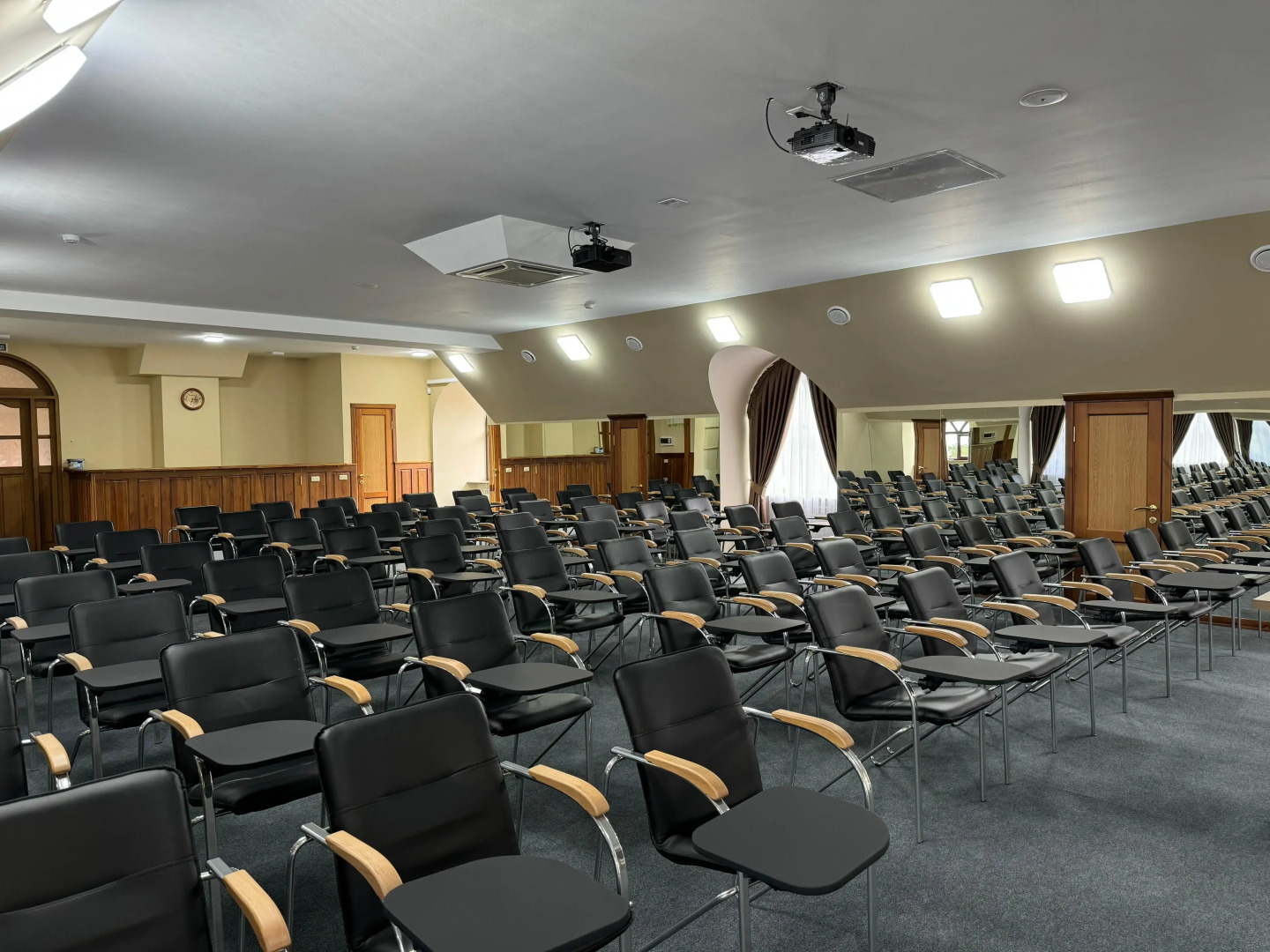 Отель Бугарь