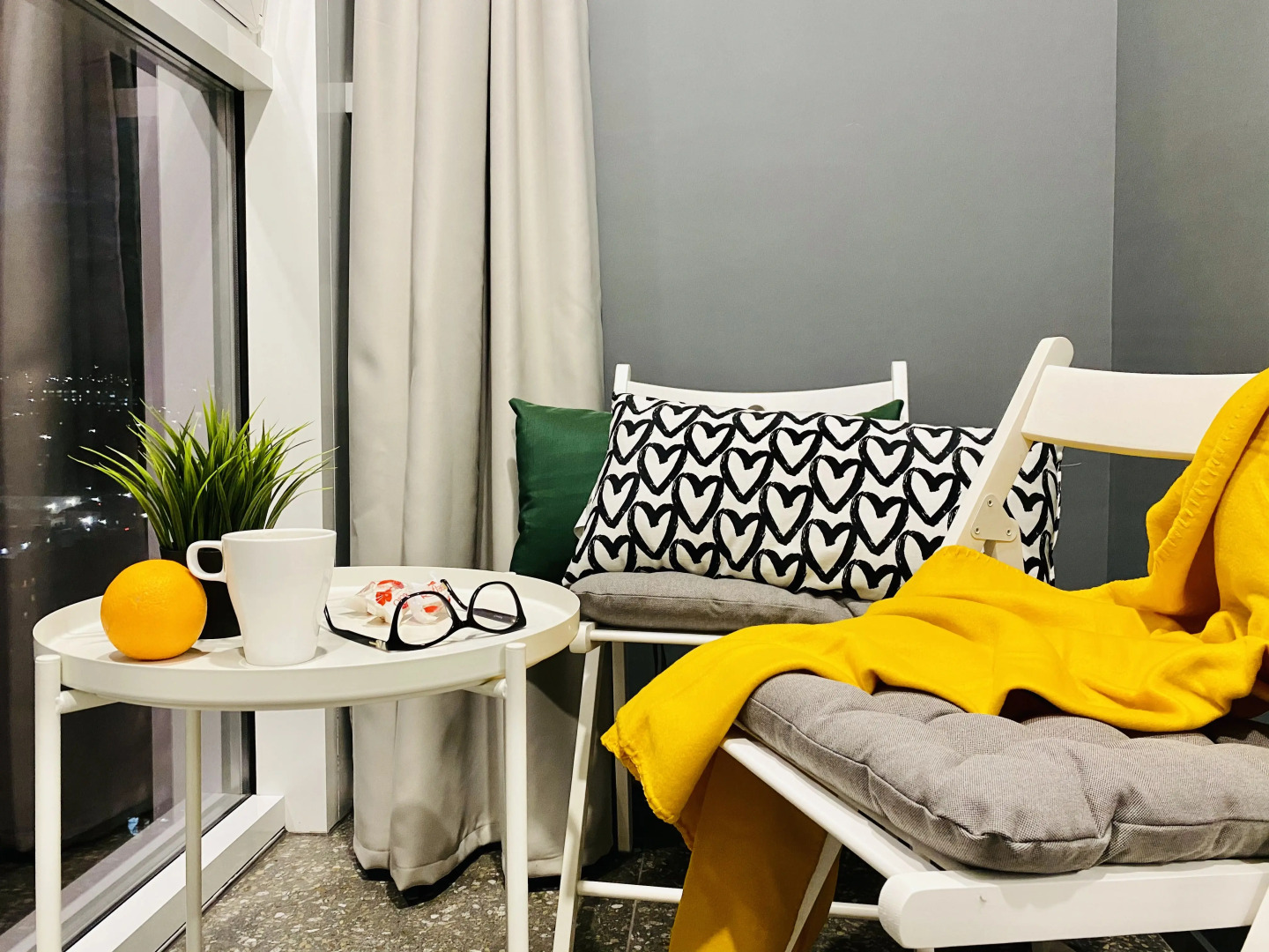 Апартаменты Uzor Apart Квартира на Энгельса с шикарным видом на закат