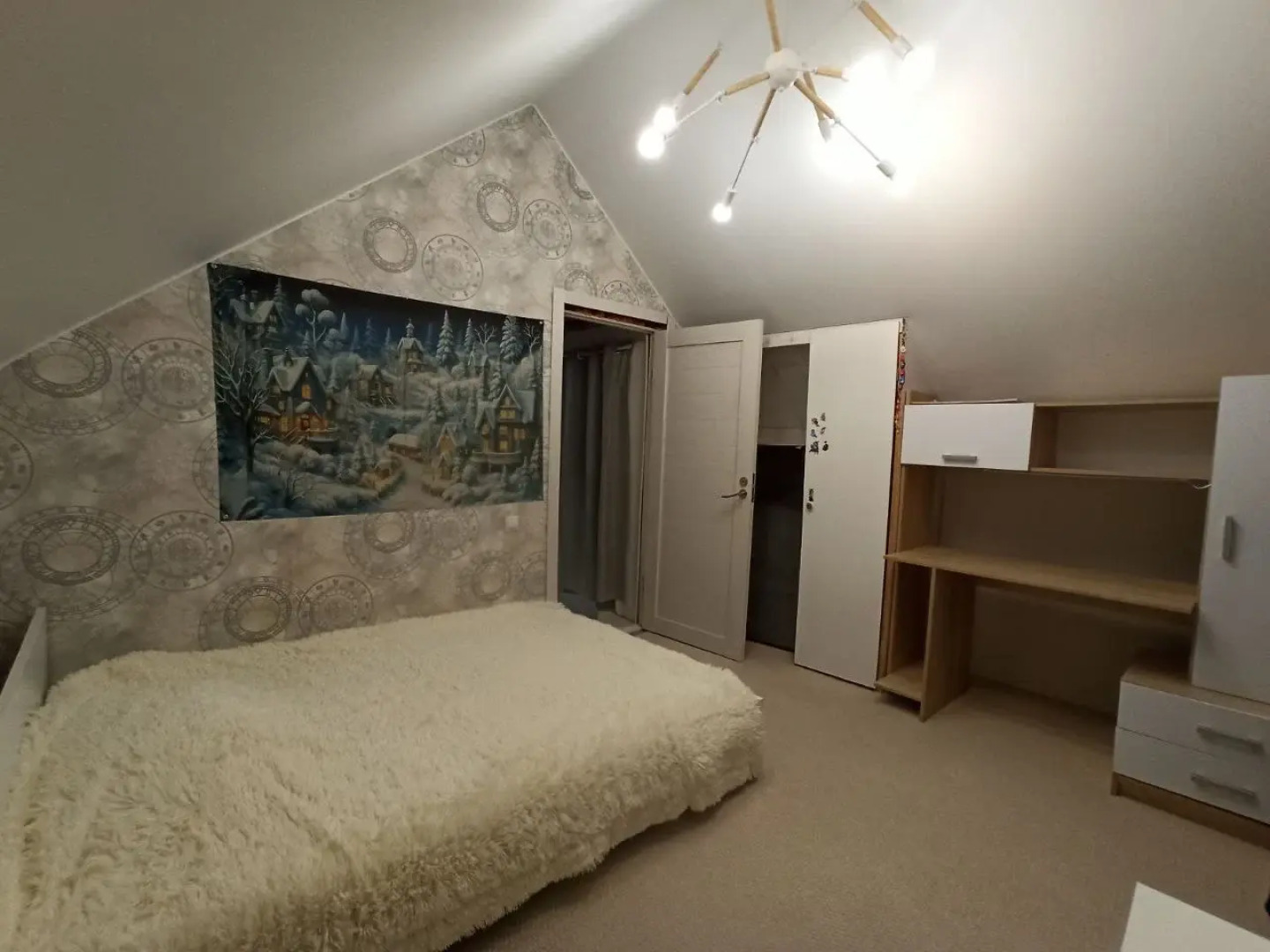 Частный дом у реки