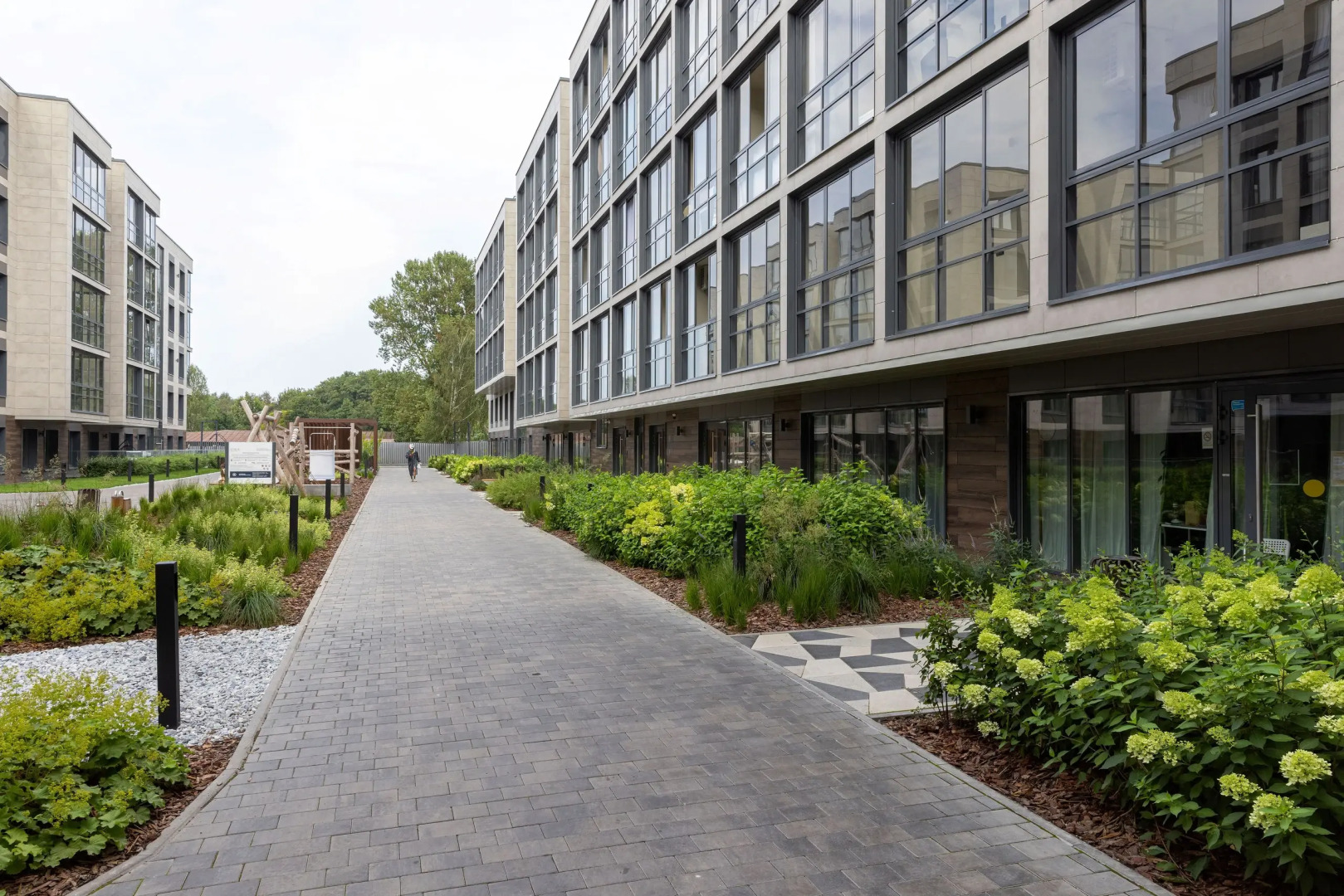 Апартаменты зеркальные в доме с бассейном в Сестрорецке