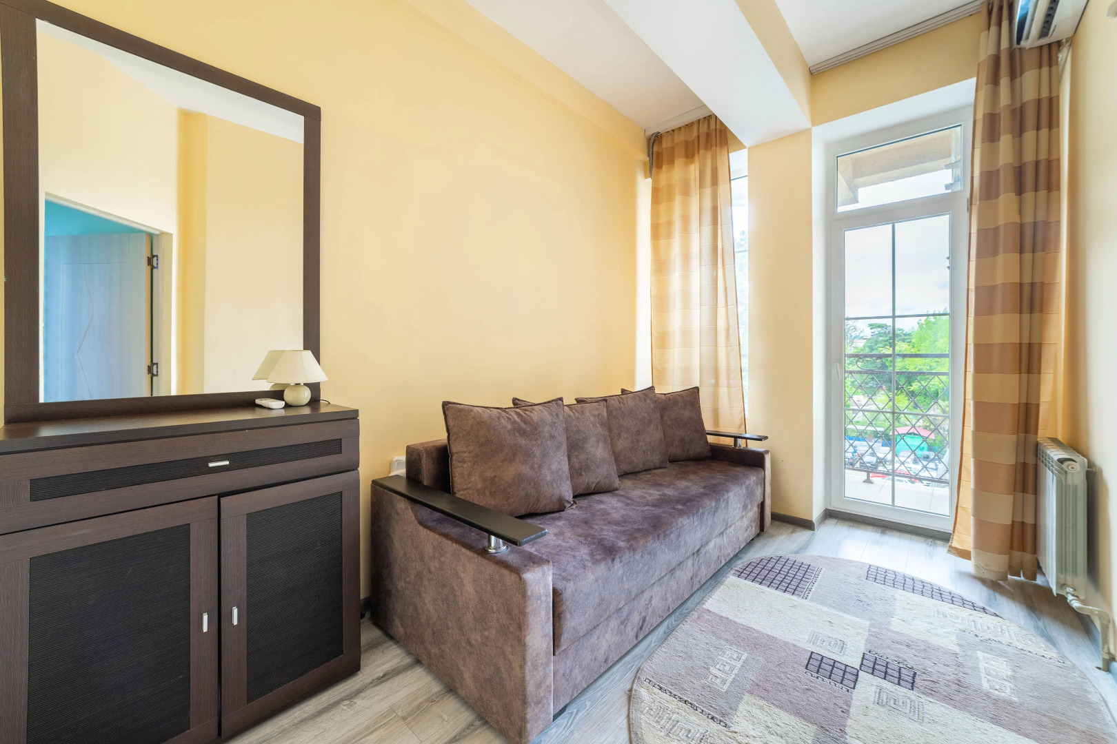 Квартира Вместительная для компании в центре Адлера