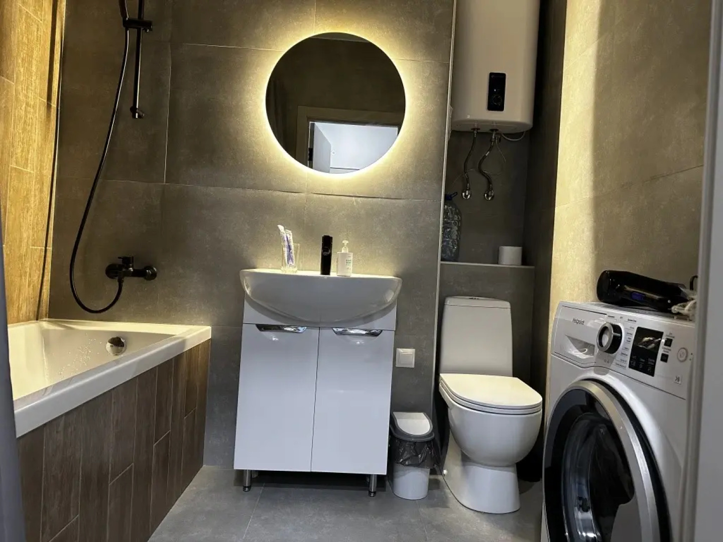 Апартаменты на Смолина, 61 (Loft-studio)