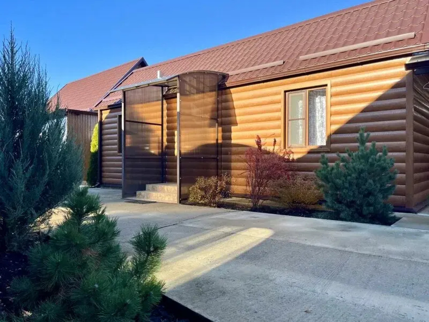 Гостевой дом У Пруда от Травел Хотелс Антураж