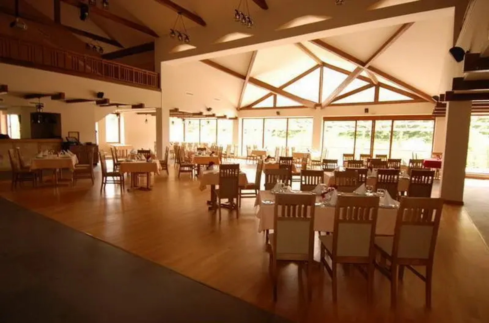 Arthurs Aghveran Resort