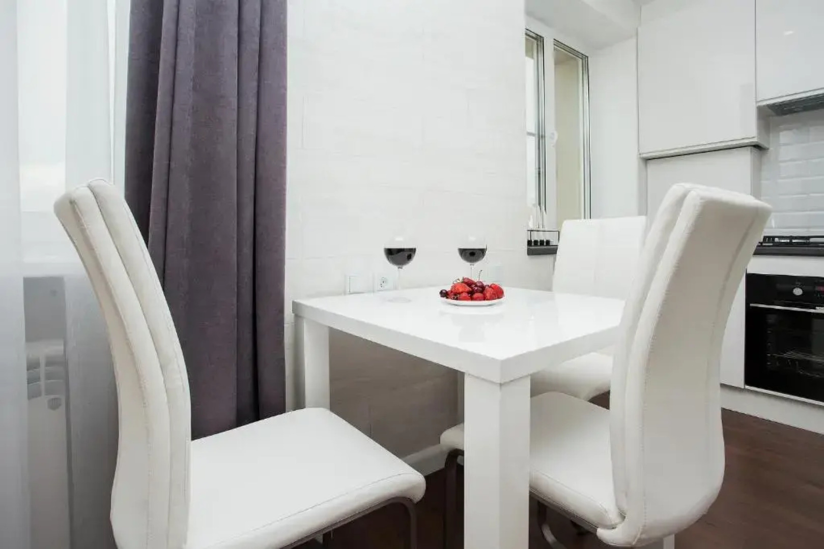 Апартаменты Двухкомнатные Центр, площадь Победы, Театральная 15, Колибри#15