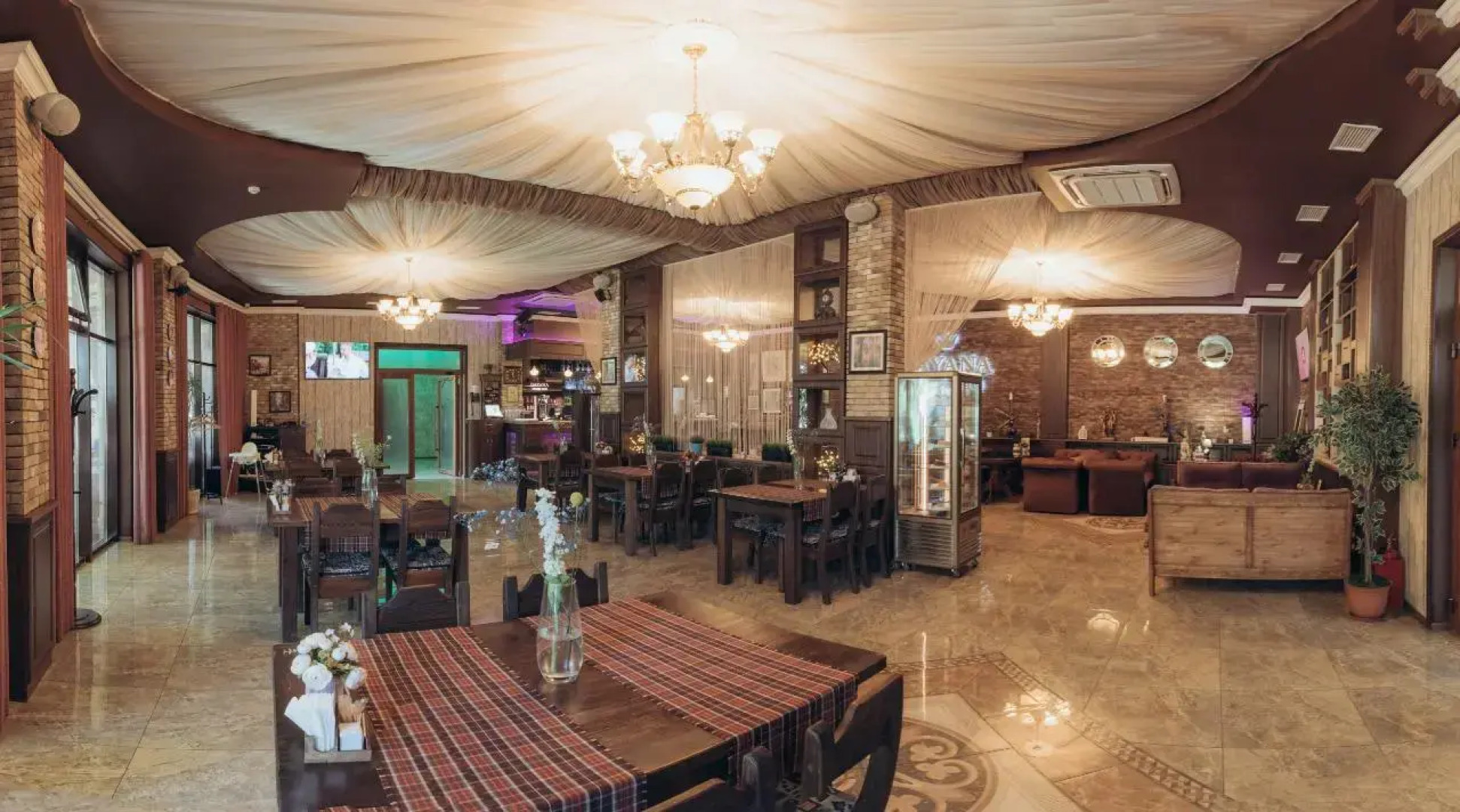 Отель Даяна