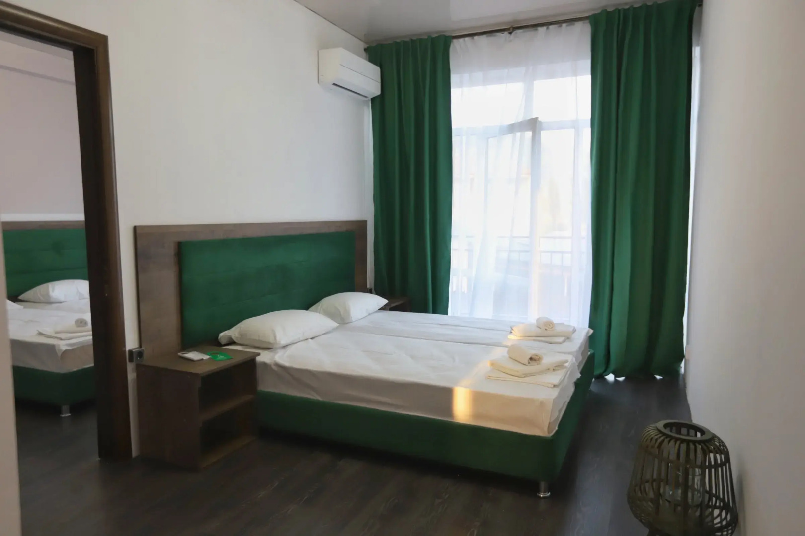 Отель Golden City