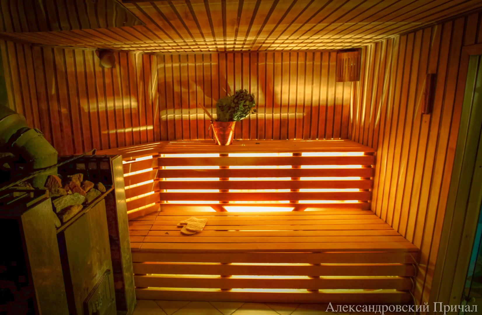 Отель Гостиничный рыболовно-охотничий комплекс Александровский Причал